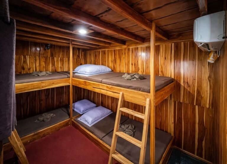 Kompass Komodo Klm Sultan bunk bed